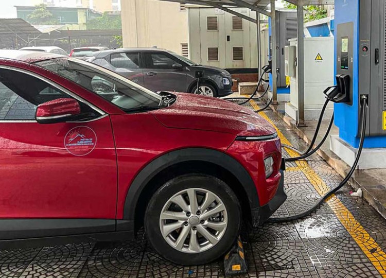 Sự khác biệt giữa lốp xe ôtô điện và ôtô xăng