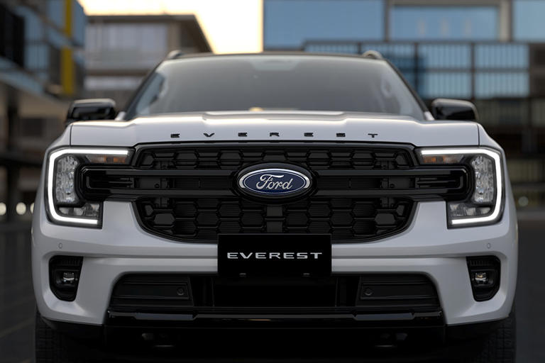 Cận cảnh xe Ford Everest Sport phiên bản đặc biệt vừa ra mắt>
                                    <div class=