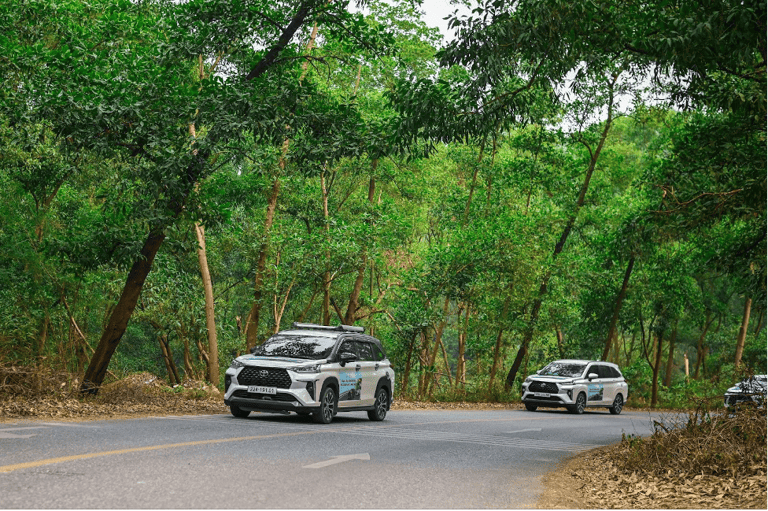 Dàn xe Veloz Cross trong một chuyến hành trình. Ảnh: TMV