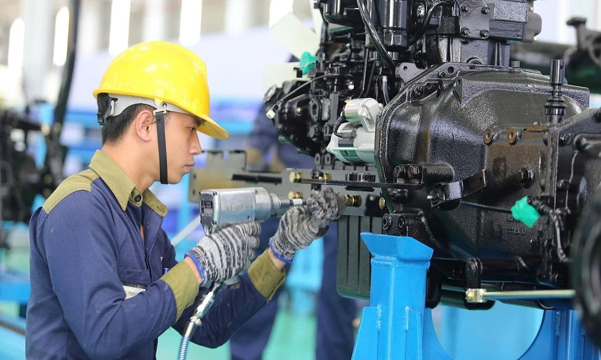 Nhiều doanh nghiệp sản xuất ôtô đầu tư vào Đà Nẵng>
                                    <div class=