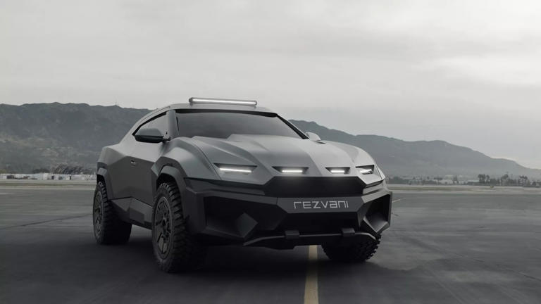 Siêu xe Lamborghini Urus độ như xe quân sự, có camera ban đêm và máy phun hơi cay>
                                    <div class=