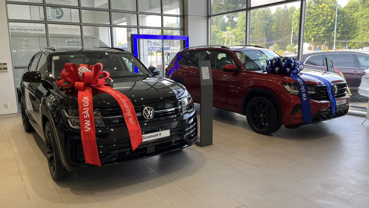 SUV 7 chỗ Volkswagen Teramont giảm giá về mức dưới 2 tỉ đồng- Ảnh 2.