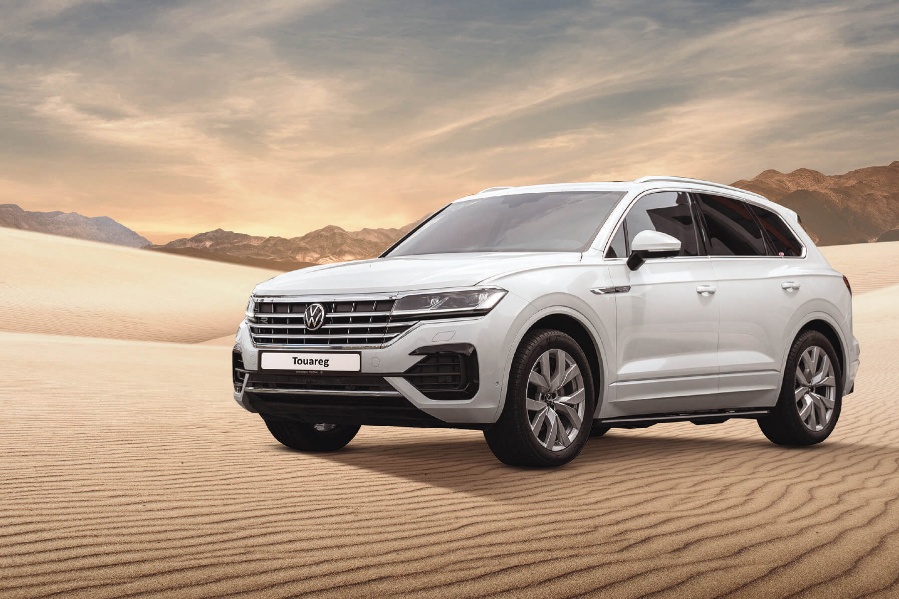 Volkswagen Touareg Luxury SUV 2.0 TSI Turbo Hộp số tự động 8 cấp AT