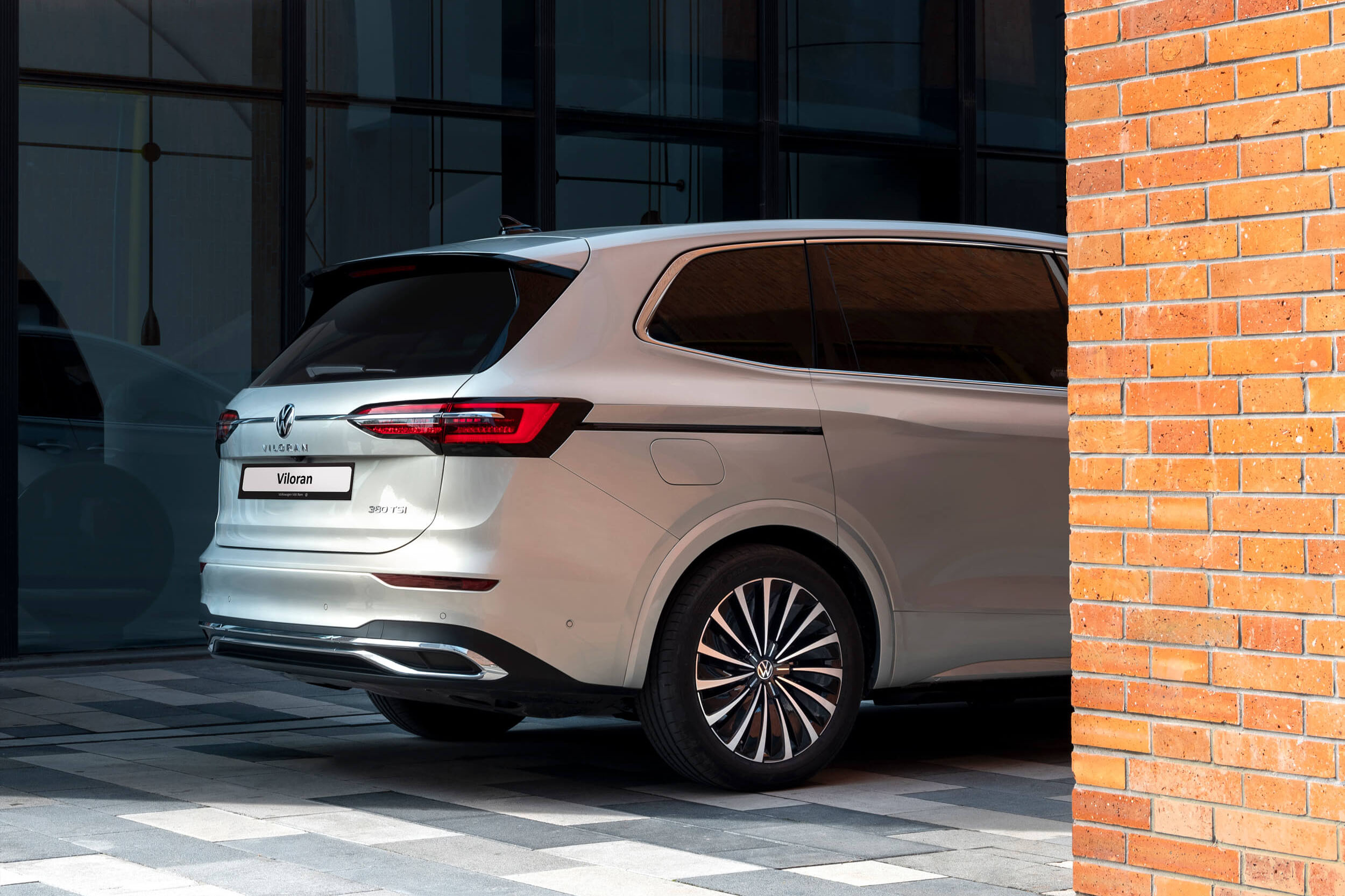 Volkswagen Viloran Luxury MPV 2.0L TSI - hộp số ly hợp kép DSG 7 cấp