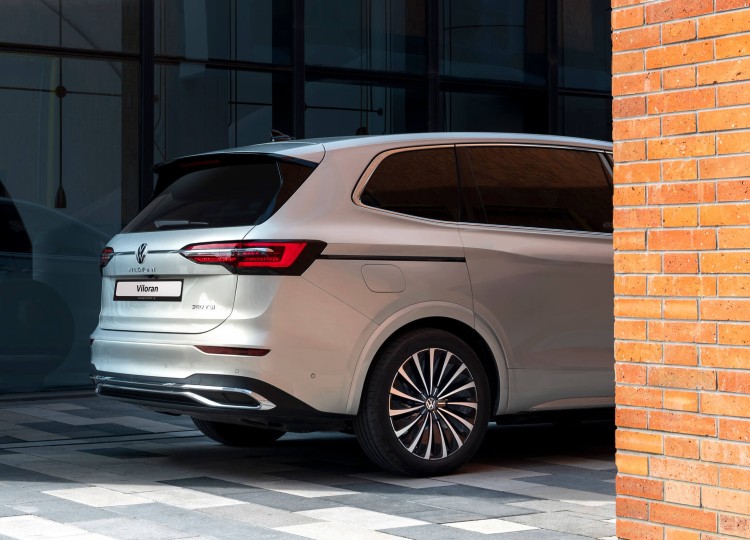 Volkswagen Viloran Luxury MPV 2.0L TSI - hộp số ly hợp kép DSG 7 cấp